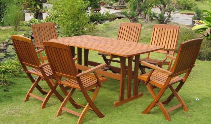 Outdoor Wood Furniture