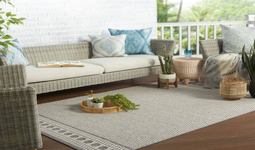 Right-sized Outdoor Rugs